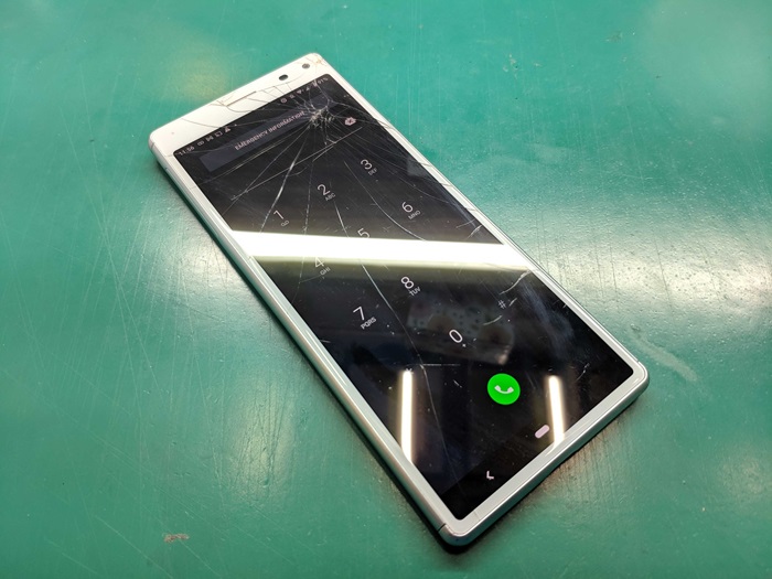 即日90分で修理！】豊橋市でXperia8の画面交換🪛【画面割れ】